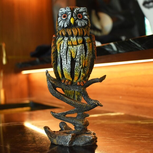 Adam & Friends Home Decor Stone Resin Wilderness Statue Sculpture | 1-Piece - Picture 4 of 5